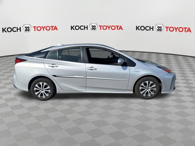 Certified 2021 Toyota Prius LE AWD/4WD image 9