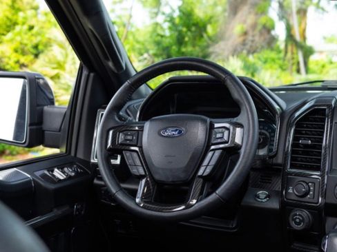 Used 2020 Ford F150 Lariat w/ Equipment Group 502A Luxury AWD/4WD image 5