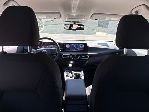 New 2026 Nissan Sentra SV w/ SV Convenience Package FWD image 17