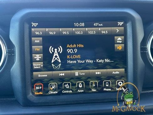 Used 2018 Jeep Wrangler Unlimited Sahara image 13