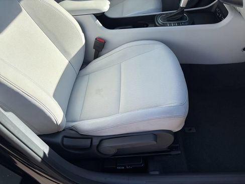 Used 2025 Hyundai Kona SEL FWD image 27