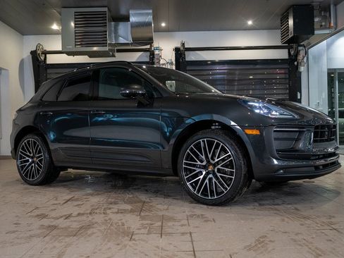 New 2026 Porsche Macan image 7