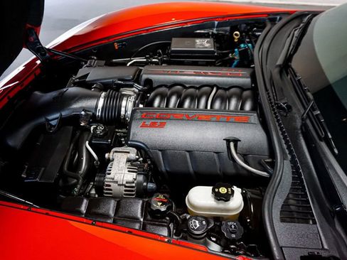 Used 2013 Chevrolet Corvette Grand Sport w/ 2LT Preferred Equipment Group RWD image 13