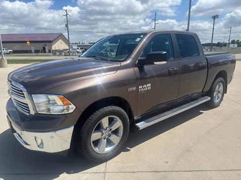 Used 2019 RAM 1500 Big Horn AWD/4WD image 4