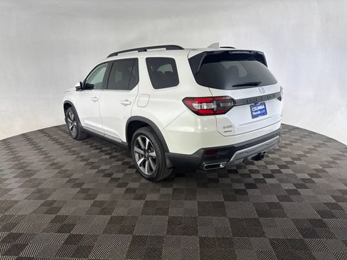 Used 2025 Honda Pilot Elite image 10