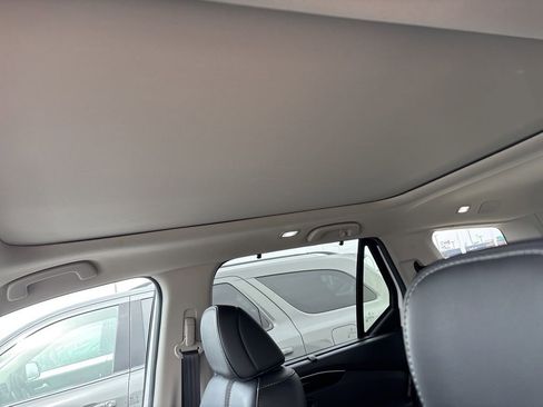 Used 2025 Honda Pilot Touring image 15