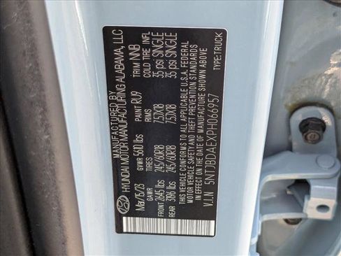 Used 2023 Hyundai Santa Cruz SEL image 25