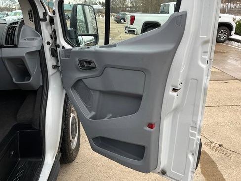 Used 2016 Ford Transit 350 XL image 29