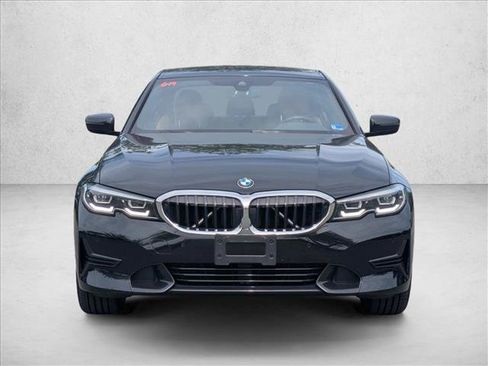 Used 2022 BMW 330i xDrive Sedan w/ Premium Package 2 AWD/4WD image 2