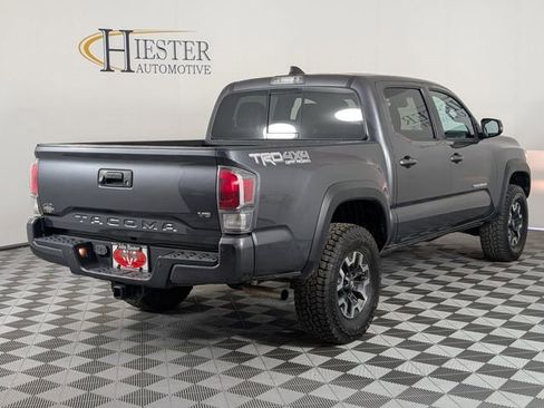 Used 2021 Toyota Tacoma TRD Off-Road w/ Technology Package AWD/4WD image 7