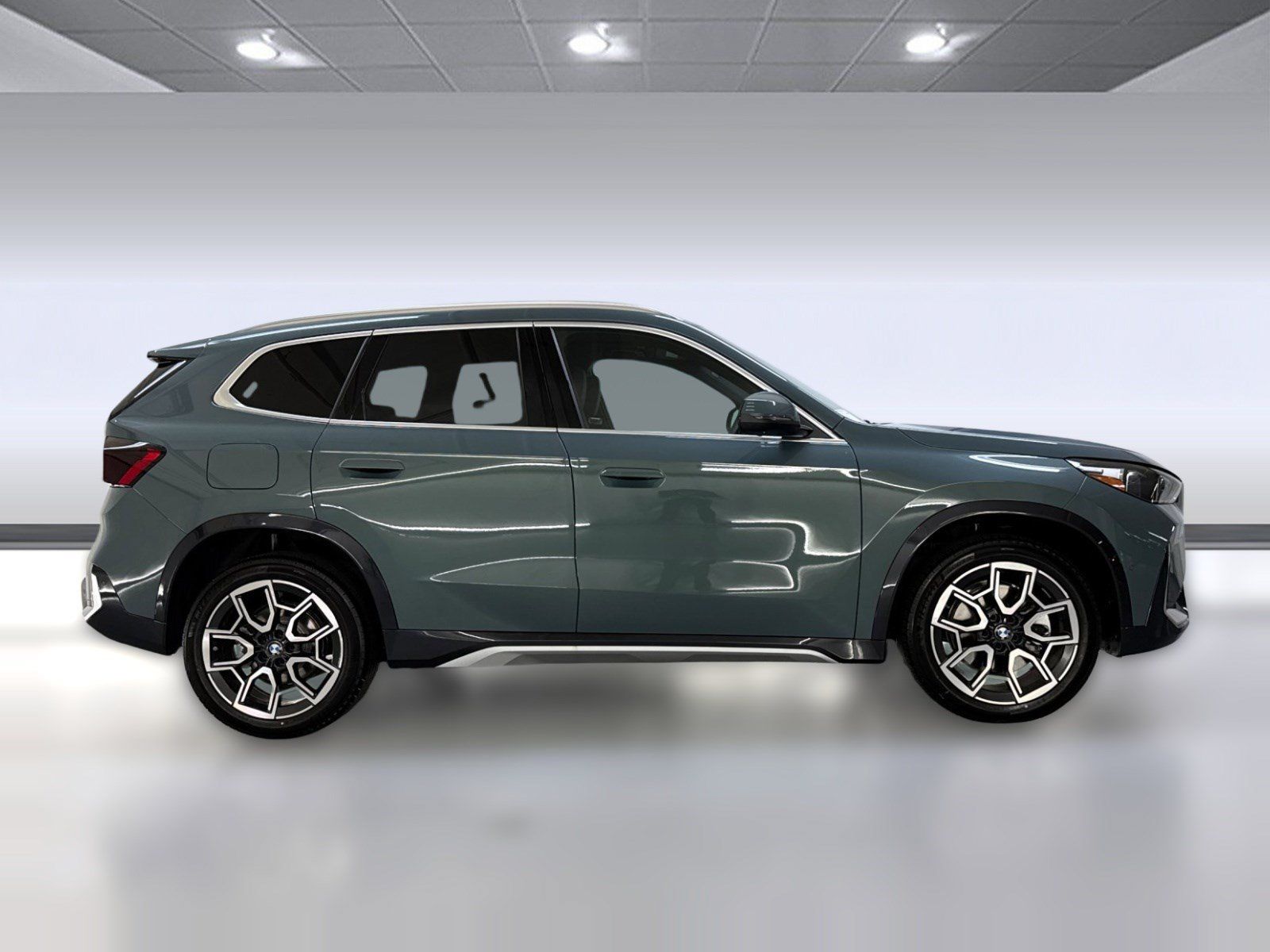 Used 2026 BMW X1 xDrive28i w/ Convenience Package AWD/4WD image 8