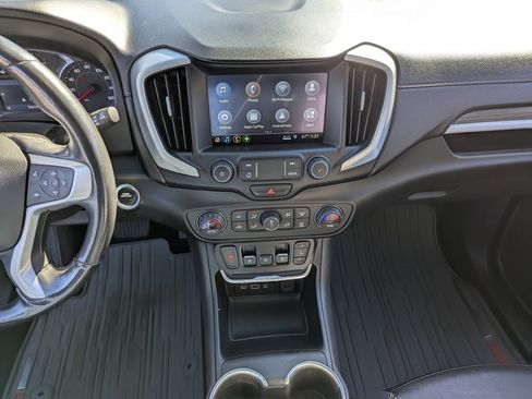 Used 2021 GMC Terrain SLT image 17