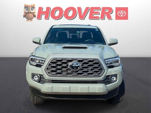 Used 2023 Toyota Tacoma TRD Sport w/ TRD Premium Sport Package RWD image 6