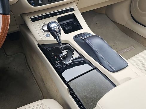 Used 2013 Lexus ES 300h image 24