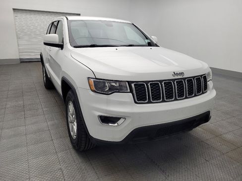 Used 2019 Jeep Grand Cherokee Laredo image 14