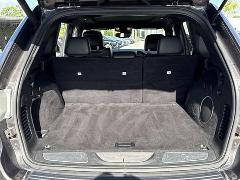 Used 2021 Jeep Grand Cherokee Overland RWD image 34