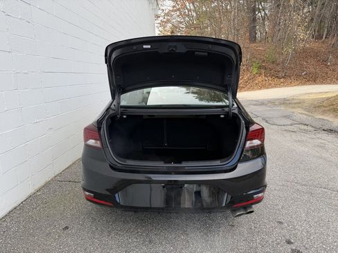 Used 2019 Hyundai Elantra Sport w/ Cargo Package image 25