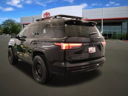 New 2026 Toyota Sequoia Platinum image 5