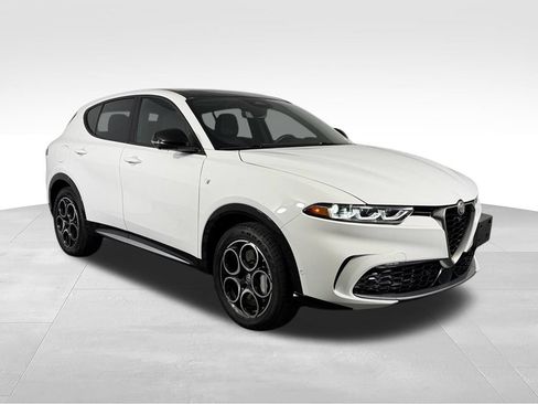 Used 2024 Alfa Romeo Tonale Ti w/ Active Assist Package AWD/4WD image 5