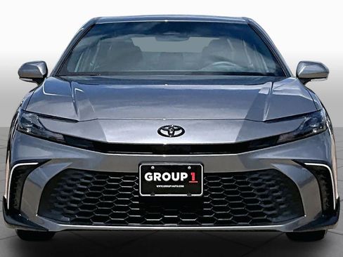 Used 2026 Toyota Camry SE w/ Convenience Package FWD image 4