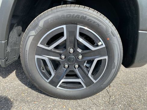 New 2026 Jeep Cherokee Laredo AWD/4WD image 10