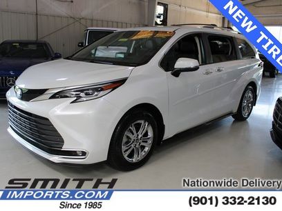 Used 2022 Toyota Sienna Platinum