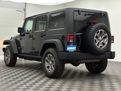 Used 2018 Jeep Wrangler Unlimited Rubicon w/ Dual Top Group AWD/4WD image 9