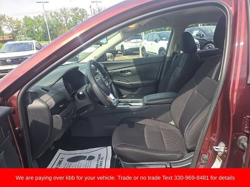 Used 2024 Nissan Sentra SV FWD image 9