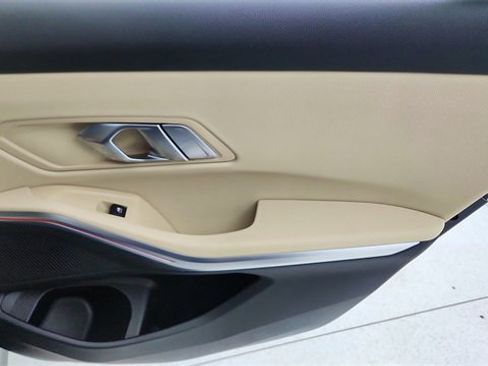 Used 2021 BMW 330i Sedan image 27