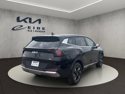 New 2026 Kia Sportage LX w/ LX Convenience Package AWD/4WD image 9