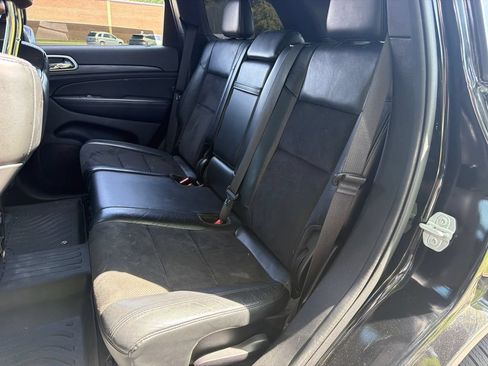 Used 2020 Jeep Grand Cherokee Altitude AWD/4WD image 6