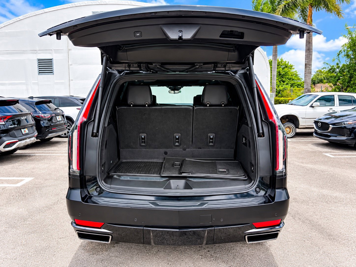 Used 2021 Cadillac Escalade Sport w/ Driver Assist Tech Package RWD image 5