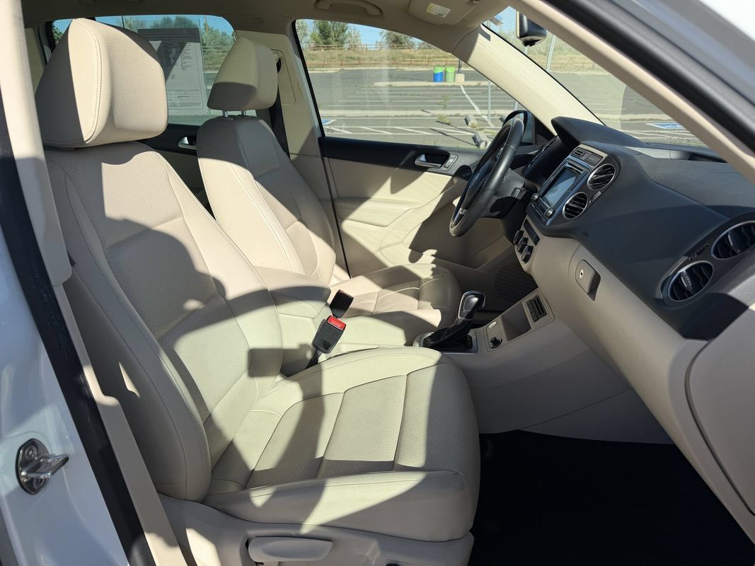 Used 2017 Volkswagen Tiguan Wolfsburg Edition AWD/4WD image 20