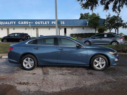 Used 2024 Chevrolet Malibu LT FWD image 3
