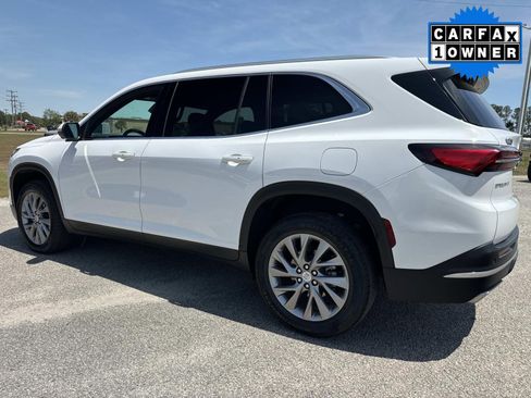 Used 2025 Buick Enclave Preferred FWD image 6