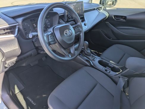 Used 2025 Toyota Corolla LE image 23