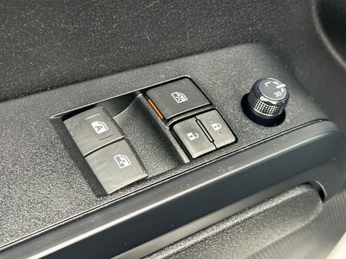 Certified 2022 Toyota Tacoma SR image 13