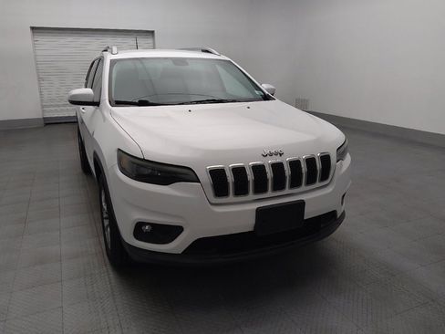 Used 2019 Jeep Cherokee Latitude Plus w/ Cold Weather Group AWD/4WD image 14
