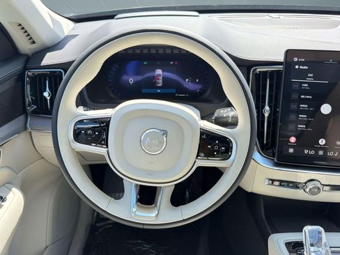 New 2026 Volvo XC90 B6 Ultra w/ Protection Package image 17