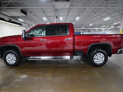 Used 2021 Chevrolet Silverado 2500 LTZ w/ LTZ Convenience Package image 23