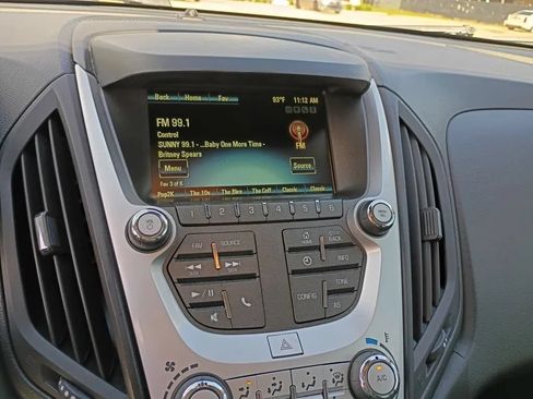 Used 2017 Chevrolet Equinox LS FWD image 11