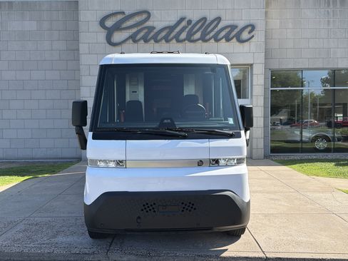 Used 2024 Chevrolet Brightdrop 600 w/ Commercial Equipment Package AWD/4WD image 9