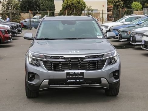 Used 2024 Kia Seltos S AWD/4WD image 3