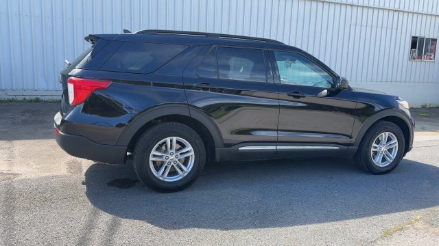 Used 2022 Ford Explorer XLT w/ Class IV Trailer Tow Package AWD/4WD image 16