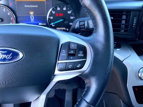 Used 2022 Ford Explorer XLT RWD image 21