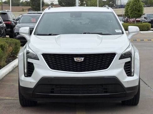 Used 2023 Cadillac XT4 Sport FWD image 3