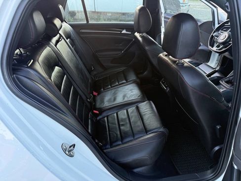 Used 2015 Volkswagen GTI SE w/ Lighting Package (SEL) FWD image 28