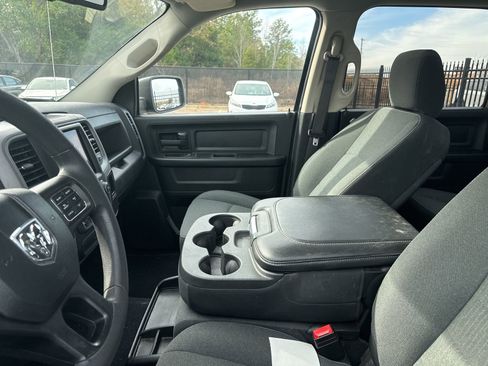 Used 2021 RAM 1500 Tradesman w/ Tradesman SXT Package image 5