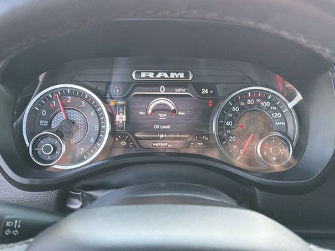 Used 2025 RAM 1500 Laramie image 28