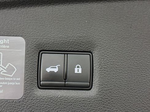 Used 2023 INFINITI QX55 Essential image 32